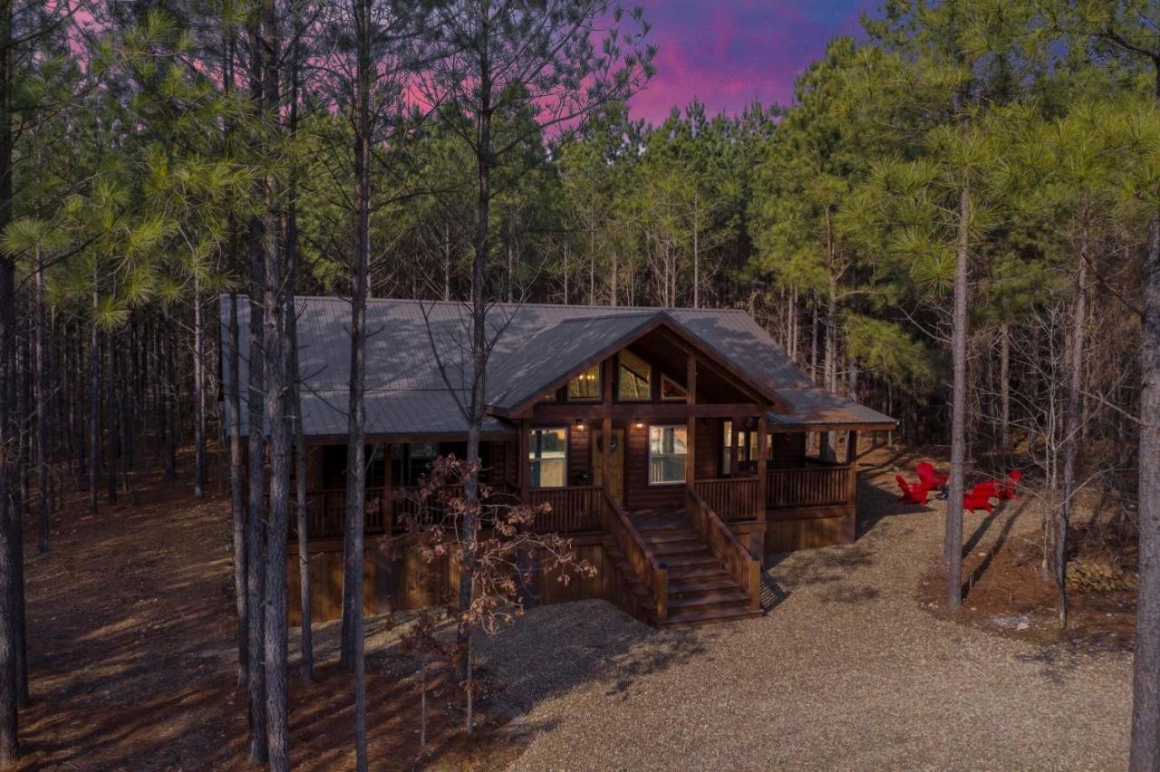 Large Luxury 2Br Cabin W Hot Tub Double Trouble Was Designed For Fun Comfort And Memories Minutes From Buzzling Hochatown And Beautiful Beaver Bend State Park Broken Bow Exteriér fotografie