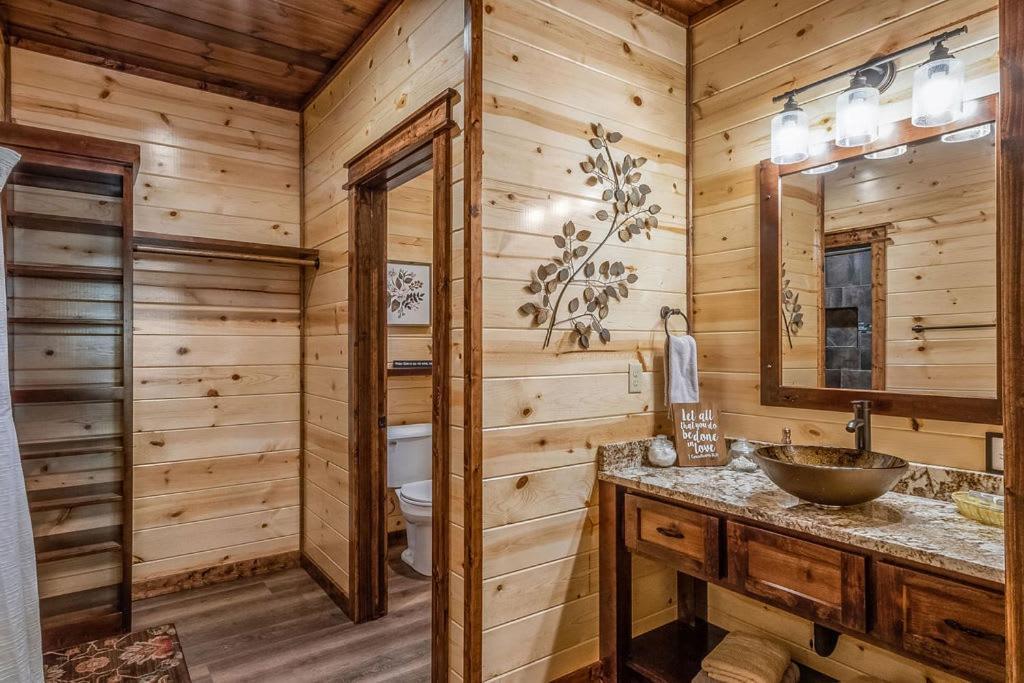 Large Luxury 2Br Cabin W Hot Tub Double Trouble Was Designed For Fun Comfort And Memories Minutes From Buzzling Hochatown And Beautiful Beaver Bend State Park Broken Bow Exteriér fotografie