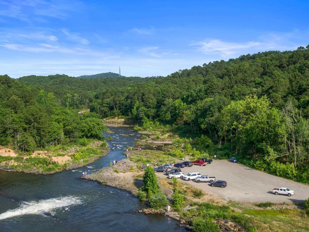 Large Luxury 2Br Cabin W Hot Tub Double Trouble Was Designed For Fun Comfort And Memories Minutes From Buzzling Hochatown And Beautiful Beaver Bend State Park Broken Bow Exteriér fotografie