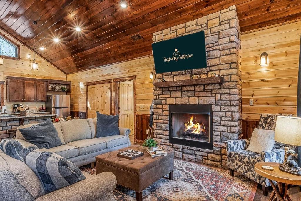 Large Luxury 2Br Cabin W Hot Tub Double Trouble Was Designed For Fun Comfort And Memories Minutes From Buzzling Hochatown And Beautiful Beaver Bend State Park Broken Bow Exteriér fotografie