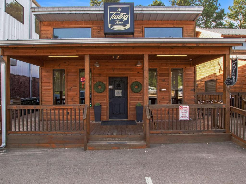 Large Luxury 2Br Cabin W Hot Tub Double Trouble Was Designed For Fun Comfort And Memories Minutes From Buzzling Hochatown And Beautiful Beaver Bend State Park Broken Bow Exteriér fotografie